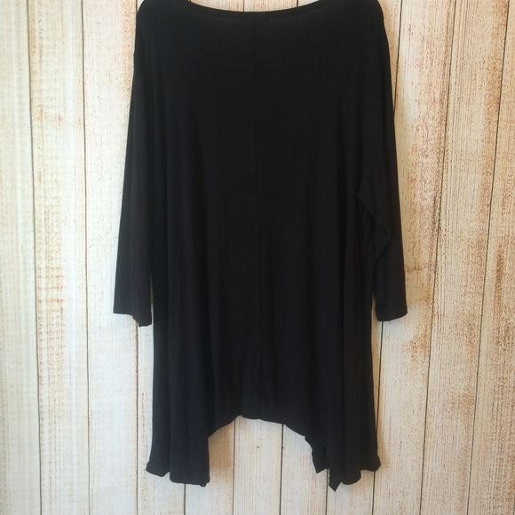 Chelsea & Theodore Tops - Chelsea & Theodore black tunic top